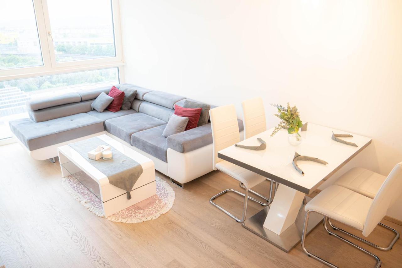 Restify10 - Skyline View - Fitness - Garge - Modern Apartment Vienna Luaran gambar